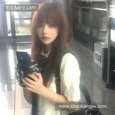 祁里舰